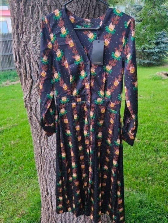 Scotch & Soda Jackets & Blazers - NWT! Scotch & Soda Women's Black Floral-Print Midi Dress, Size Medium
